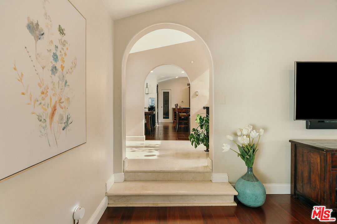 MLS #25572023 image #11