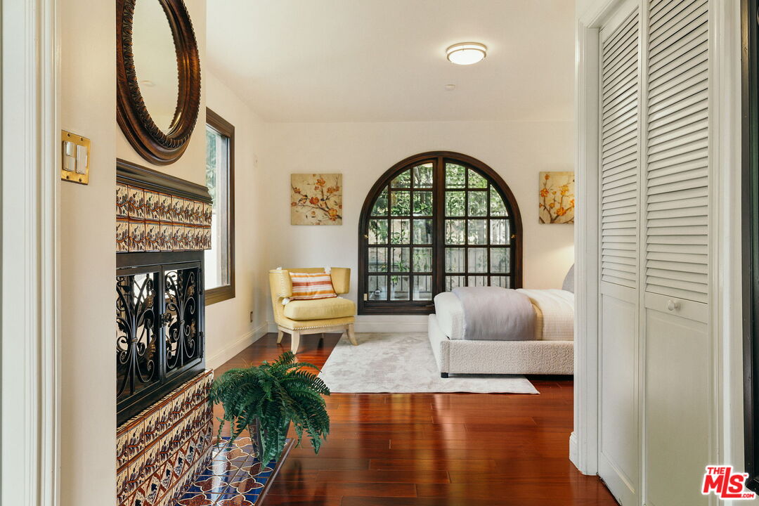 MLS #25572023 image #19