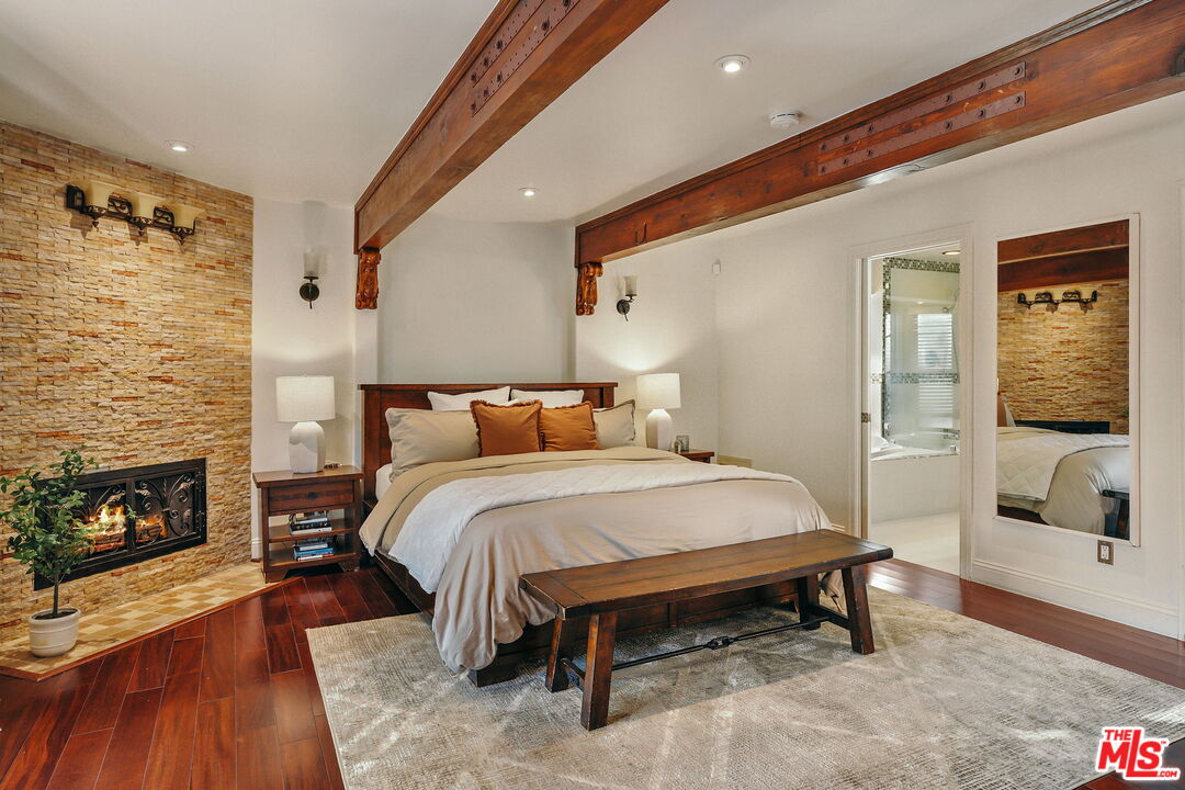 MLS #25572023 image #33