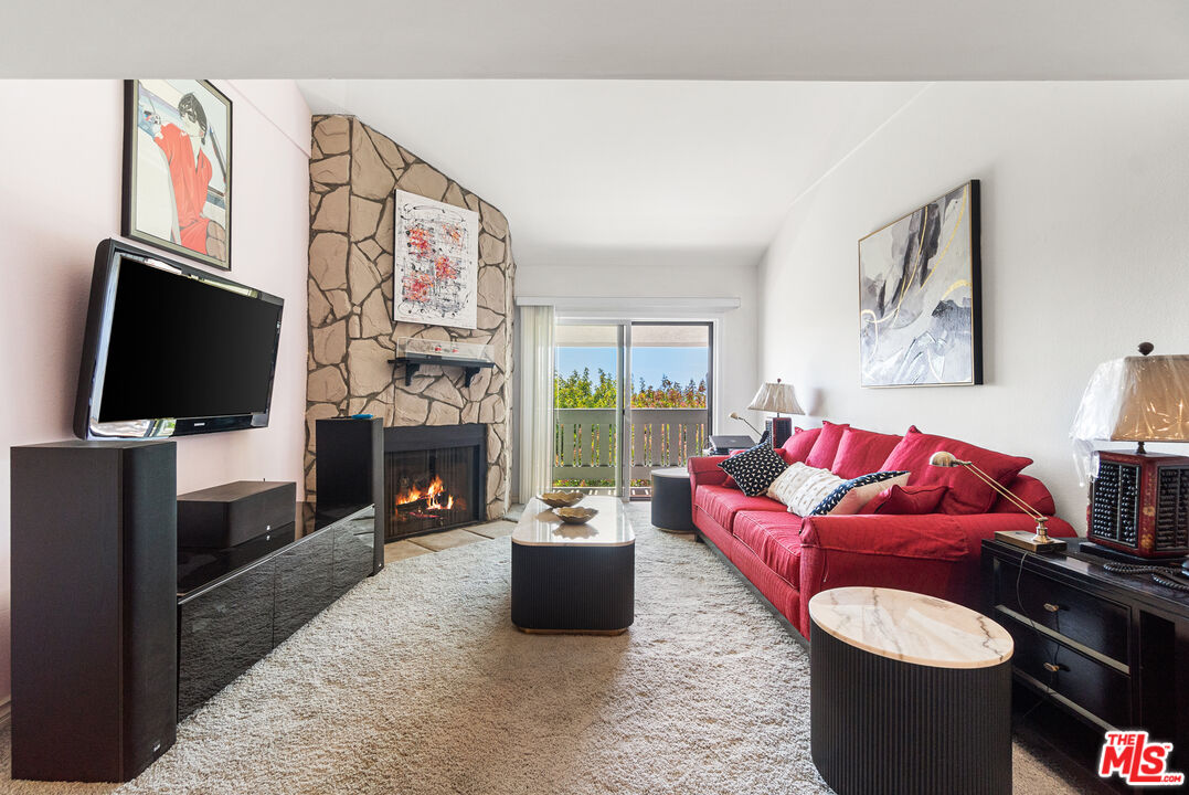 MLS #25572247 image #3