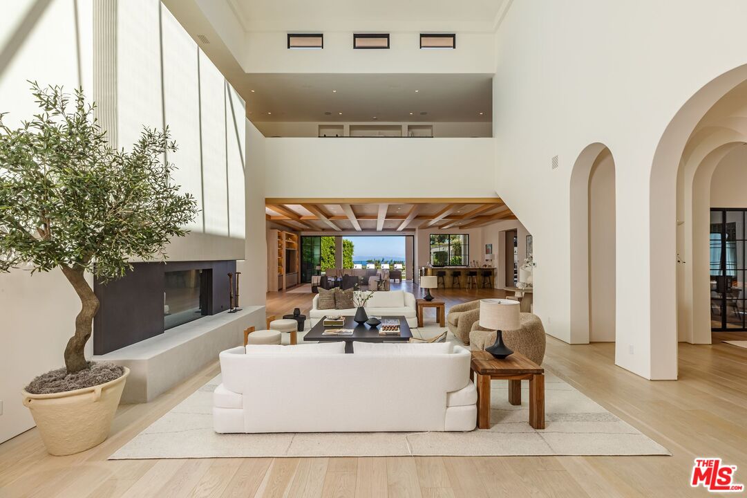 MLS #25572405 image #3