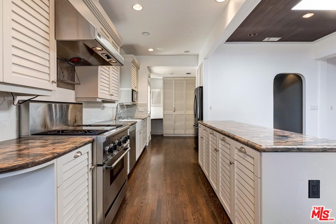 MLS #25572425 image #19