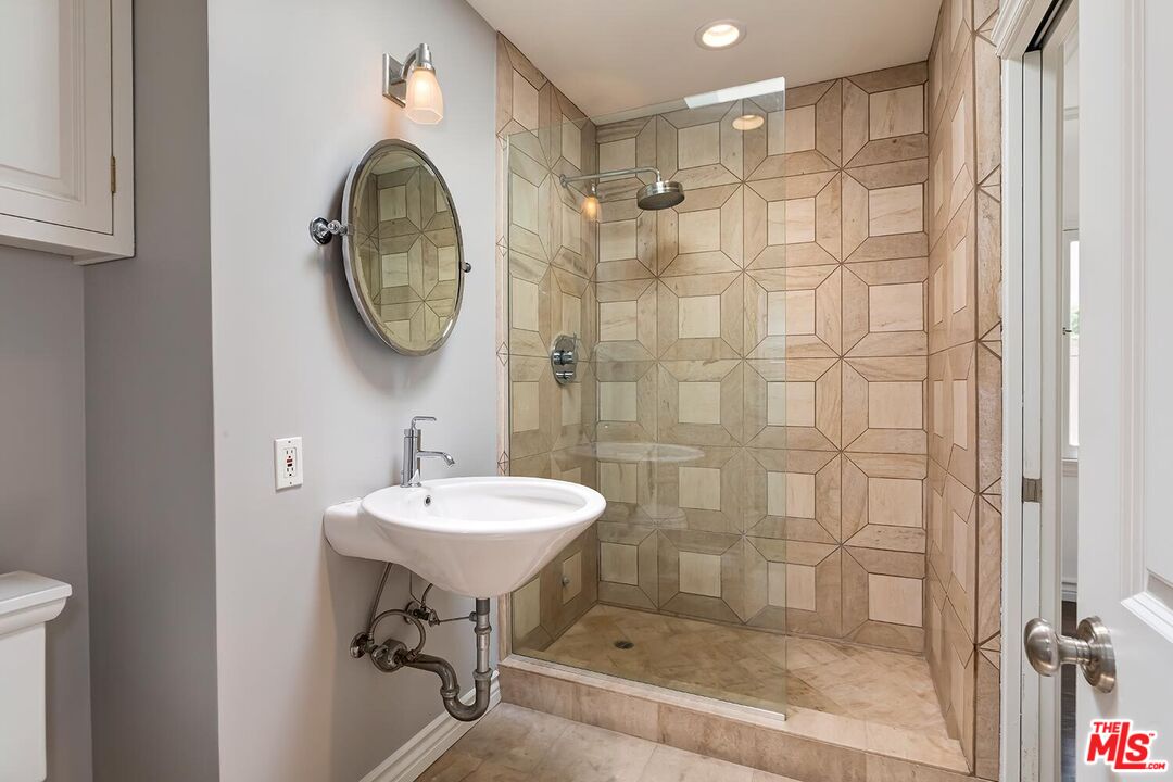 MLS #25572425 image #29