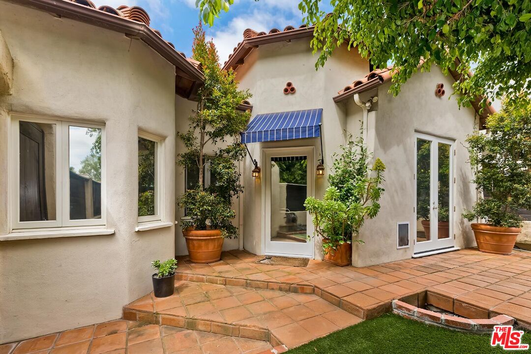 MLS #25572425 image #0