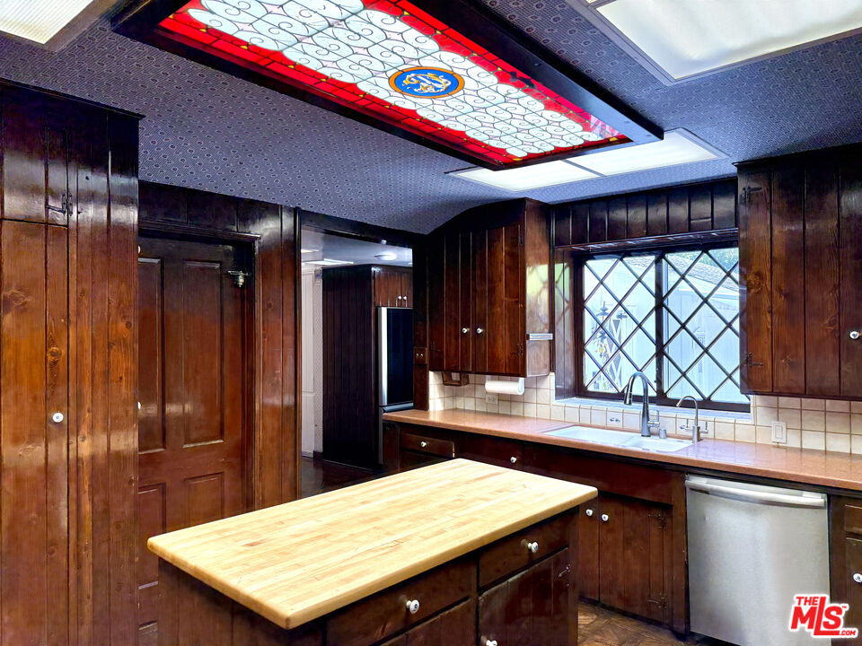 MLS #25572489 image #25