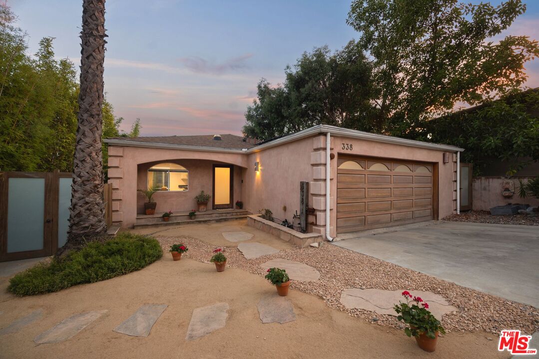 MLS #25572501 image #0