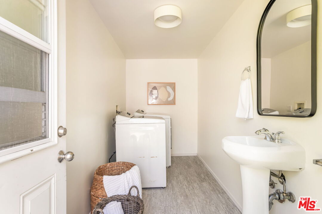 MLS #25572509 image #44