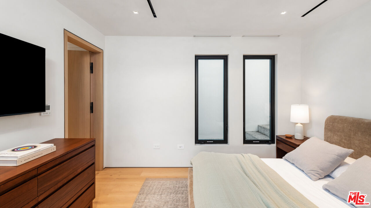 MLS #25572549 image #53