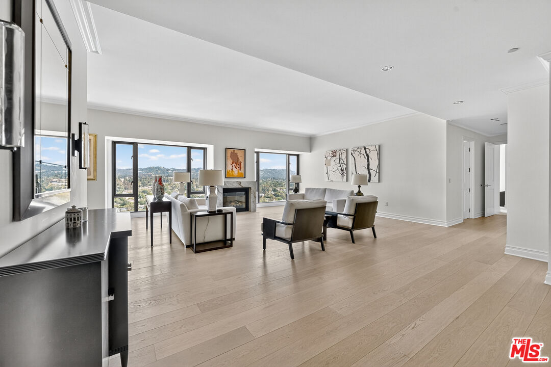 MLS #25572625 image #10