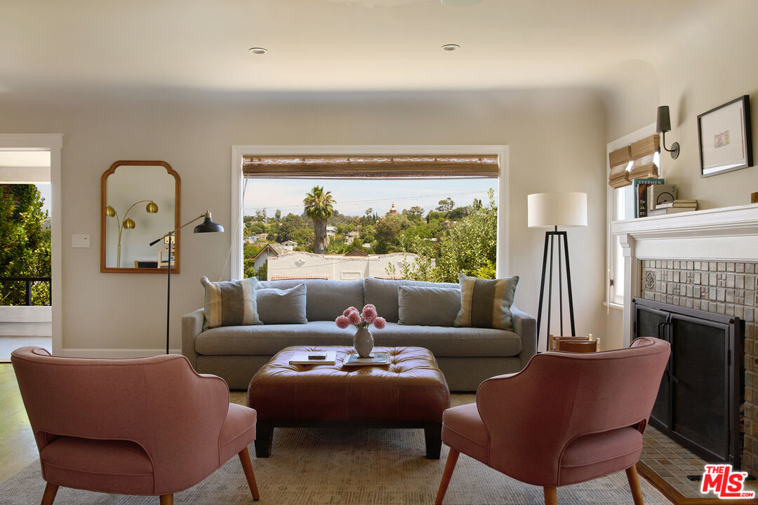 MLS #25572835 image #1