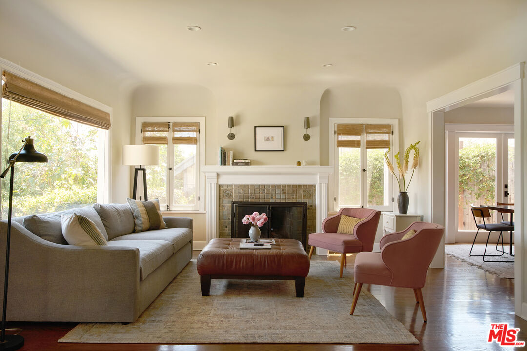 MLS #25572835 image #0