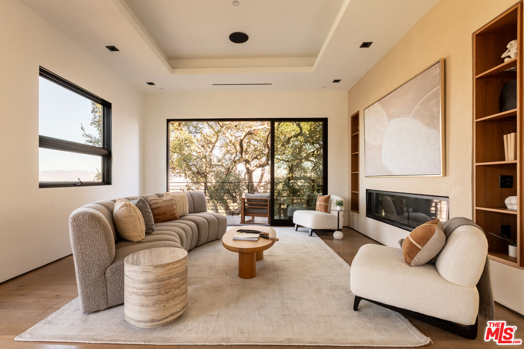 MLS #25572877 image #21