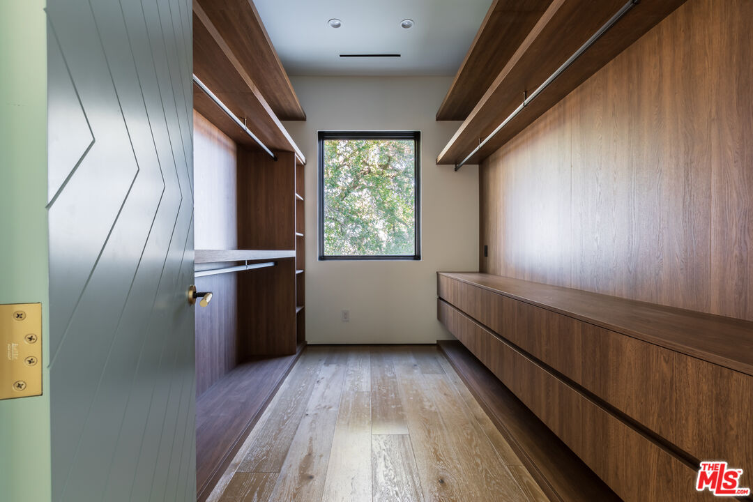 MLS #25572877 image #28