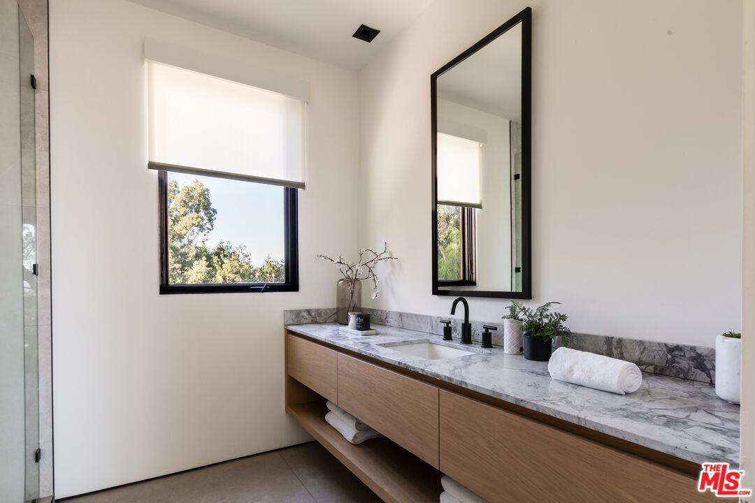 MLS #25572877 image #33