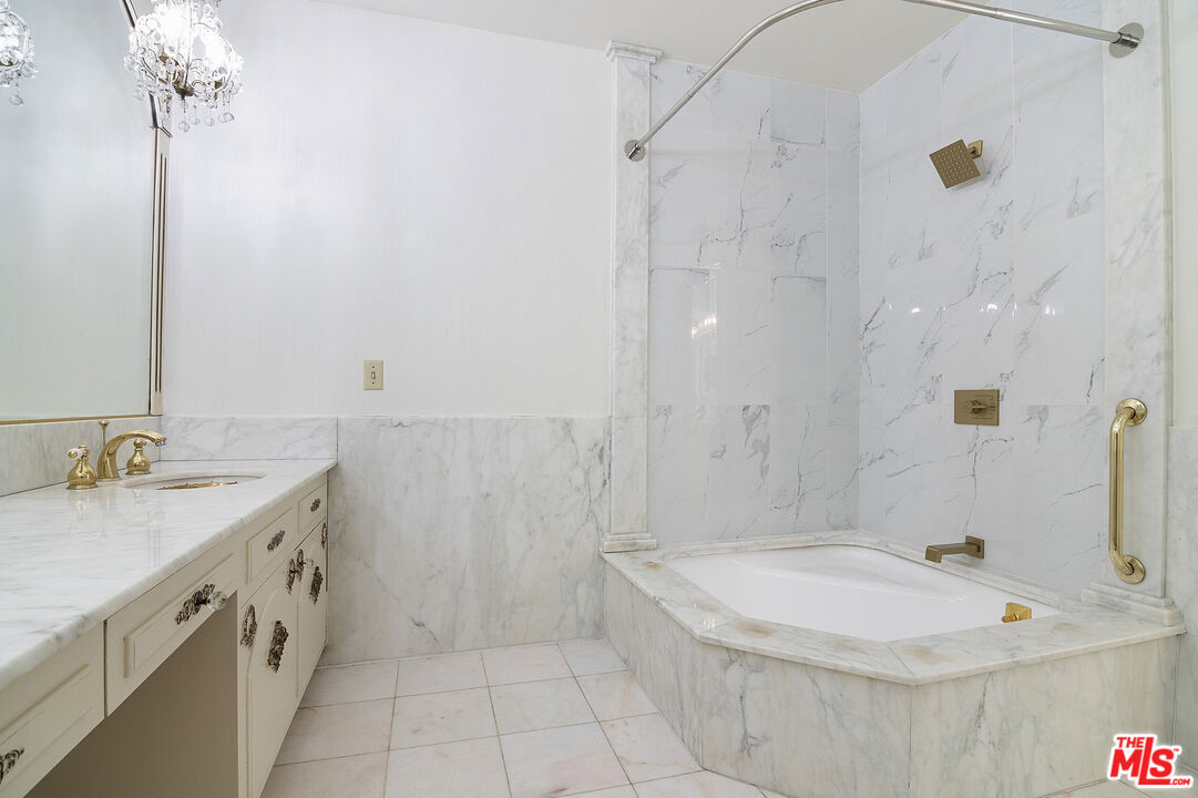 MLS #25573061 image #24