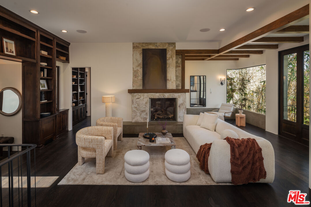 MLS #25573097 image #1