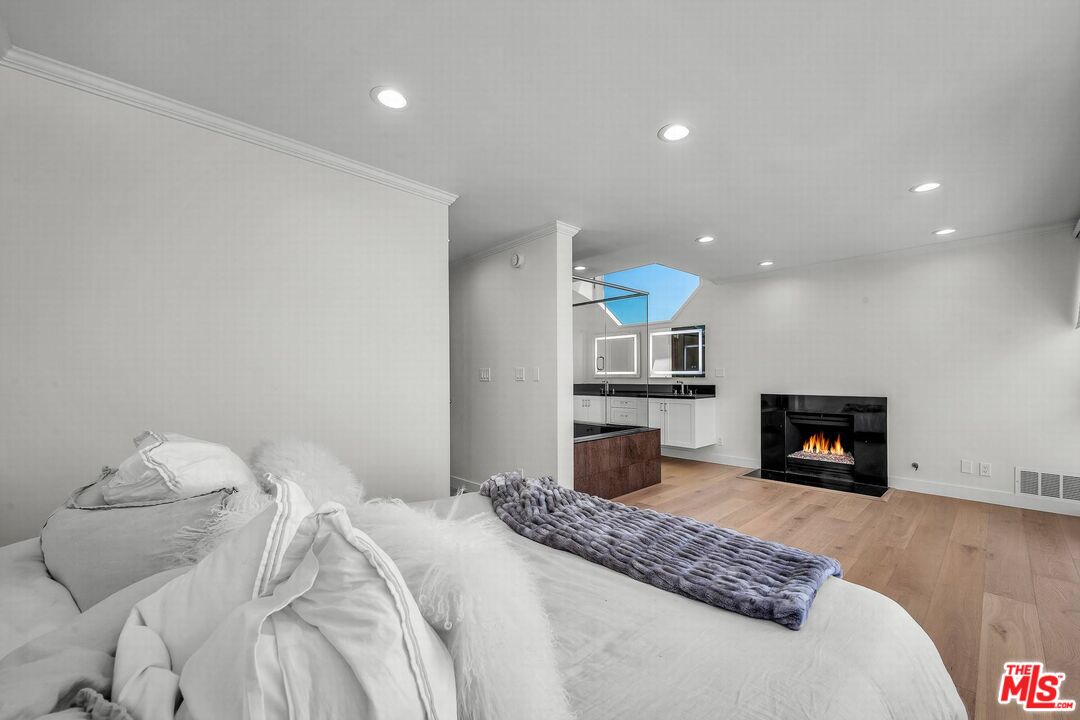 MLS #25573199 image #20