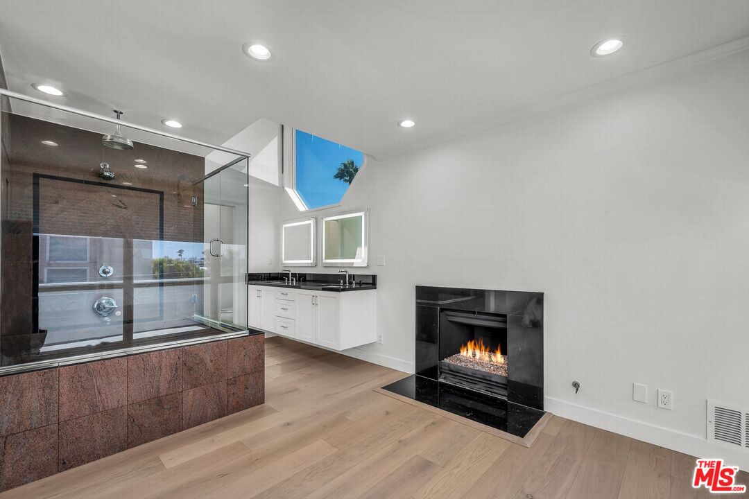 MLS #25573199 image #21