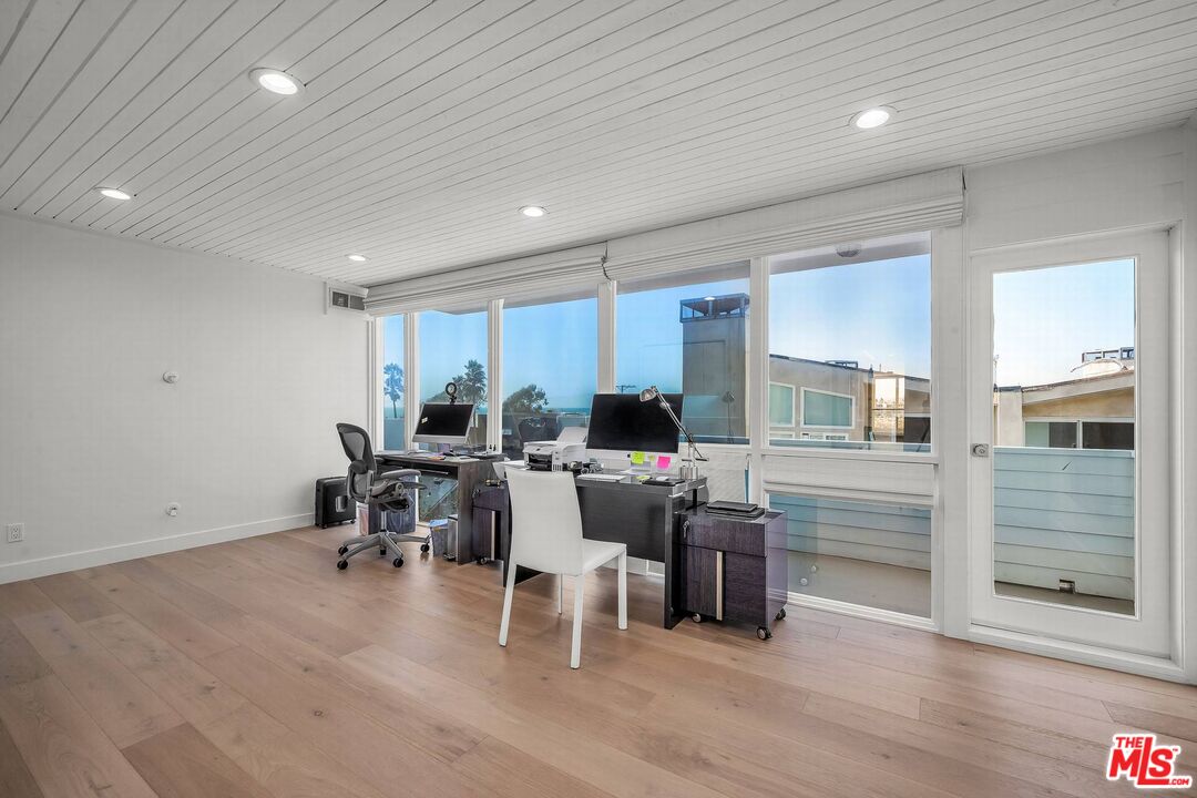 MLS #25573199 image #25