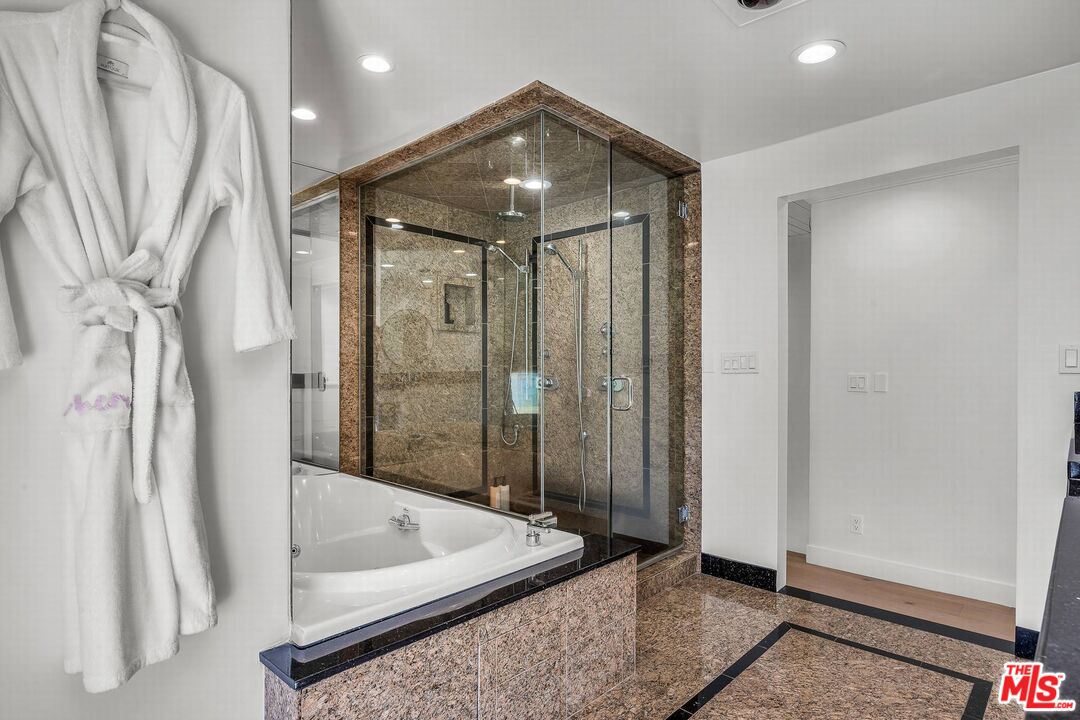 MLS #25573199 image #27