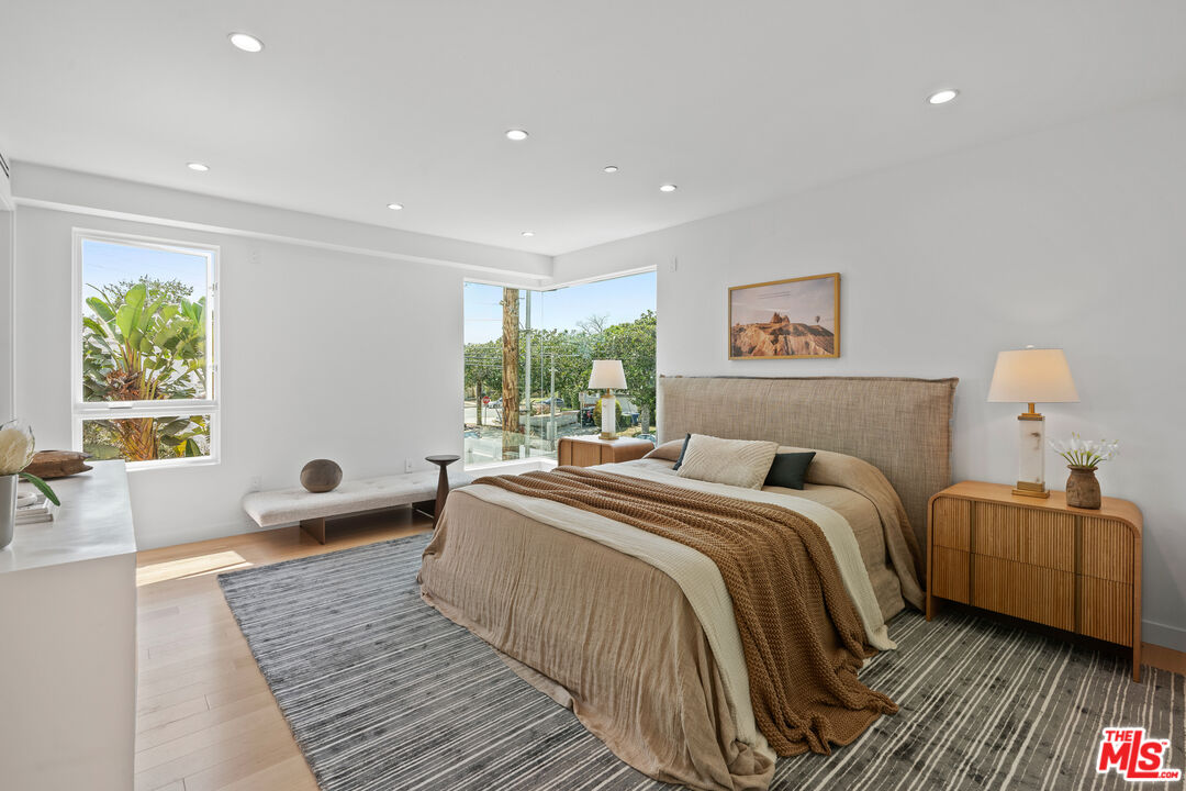 MLS #25573269 image #21