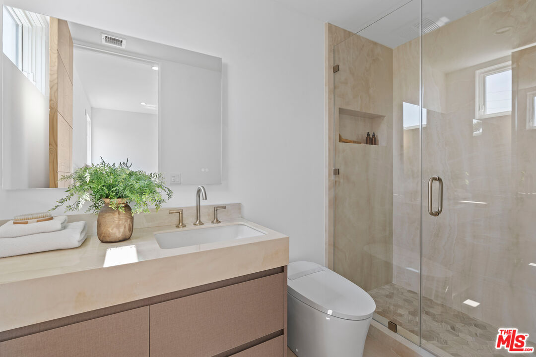 MLS #25573269 image #24