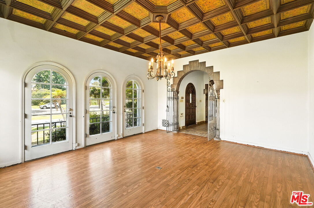 MLS #25573343 image #13