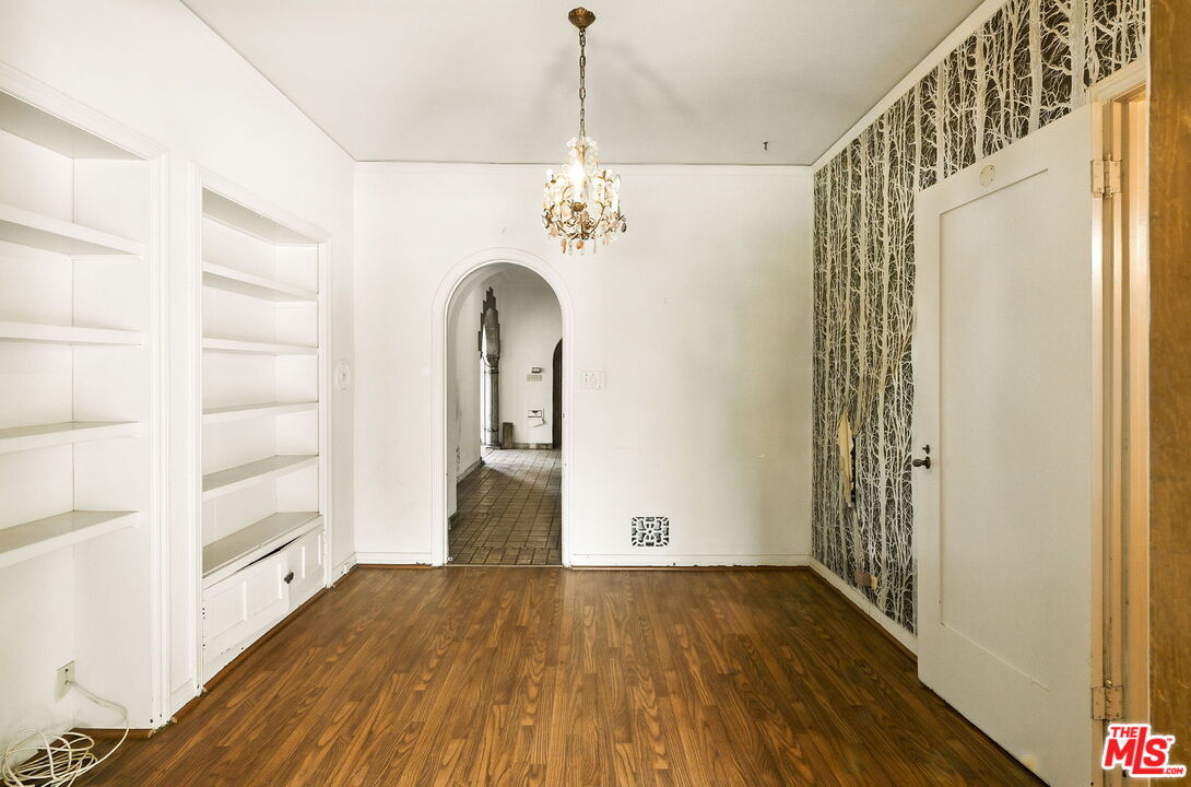 MLS #25573343 image #22