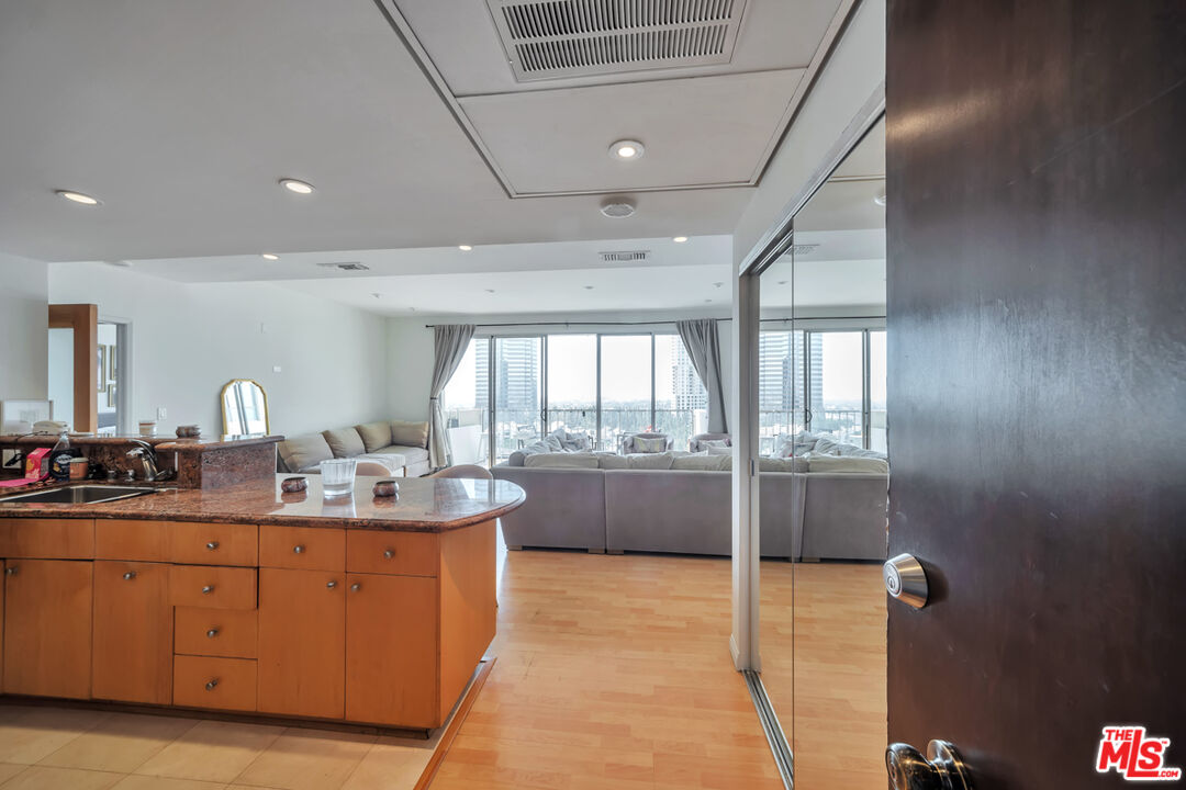 MLS #25573631 image #2