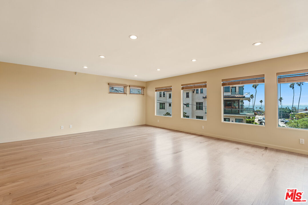 MLS #25573723 image #38