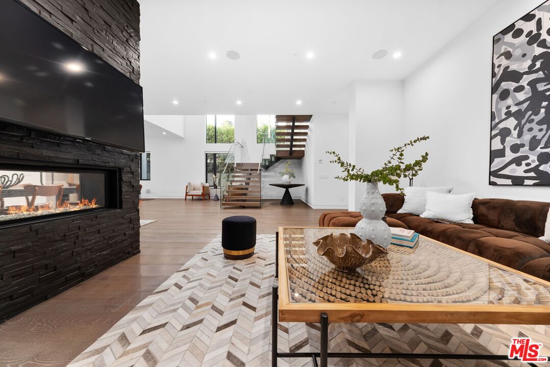 MLS #25573737 image #8