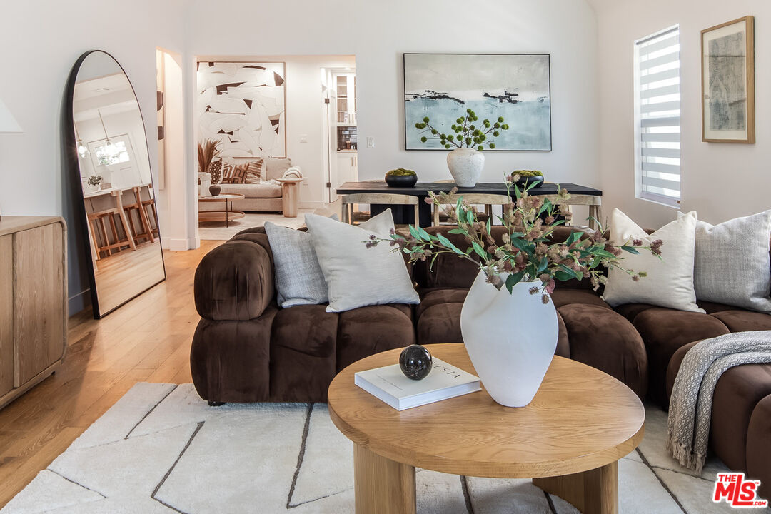 MLS #25573779 image #1