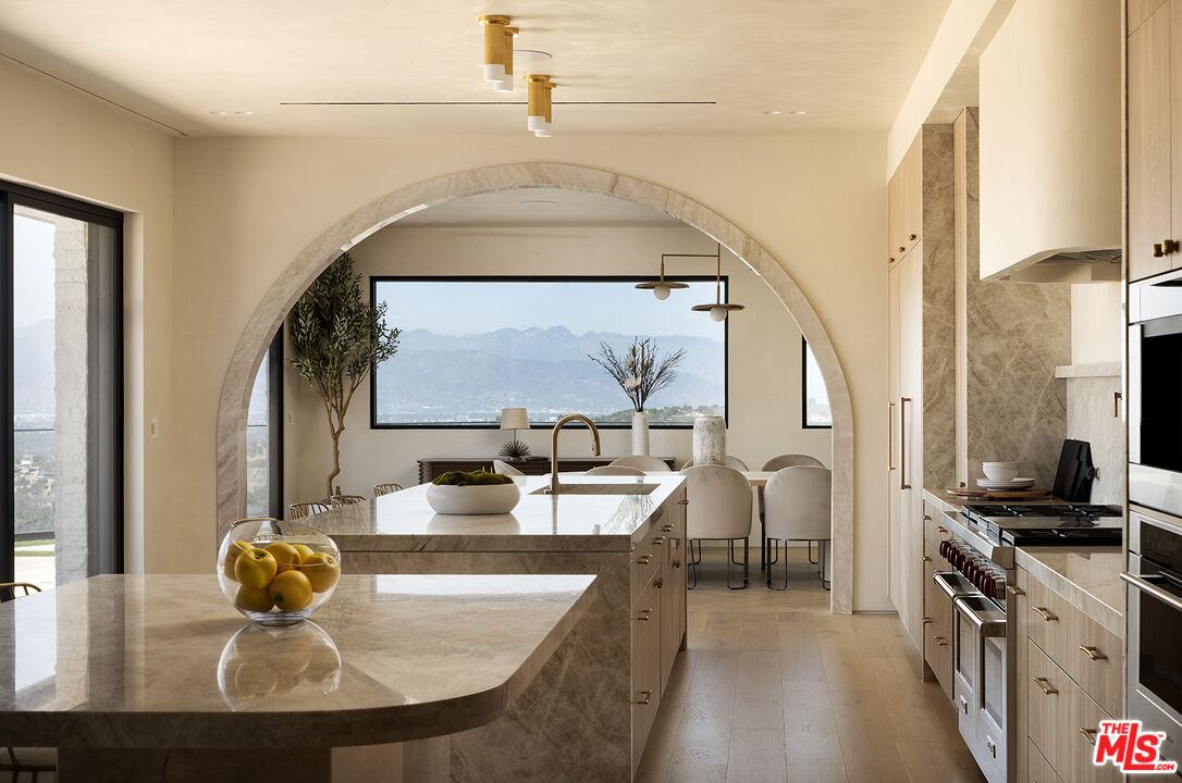 MLS #25573875 image #11