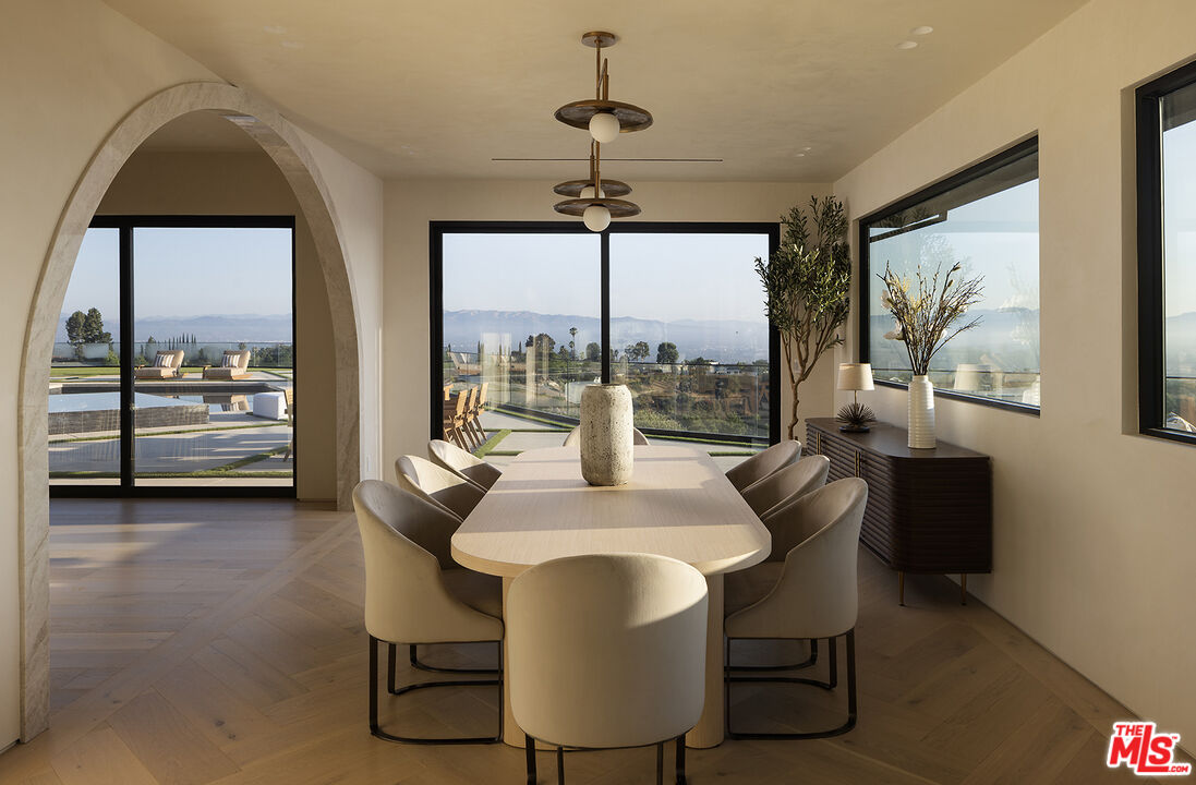 MLS #25573875 image #17