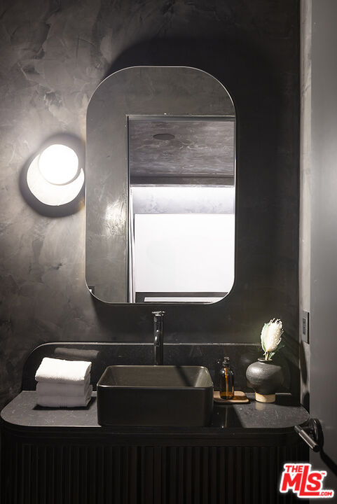 MLS #25573875 image #21