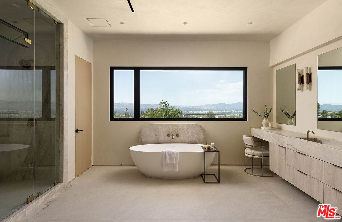 MLS #25573875 image #29