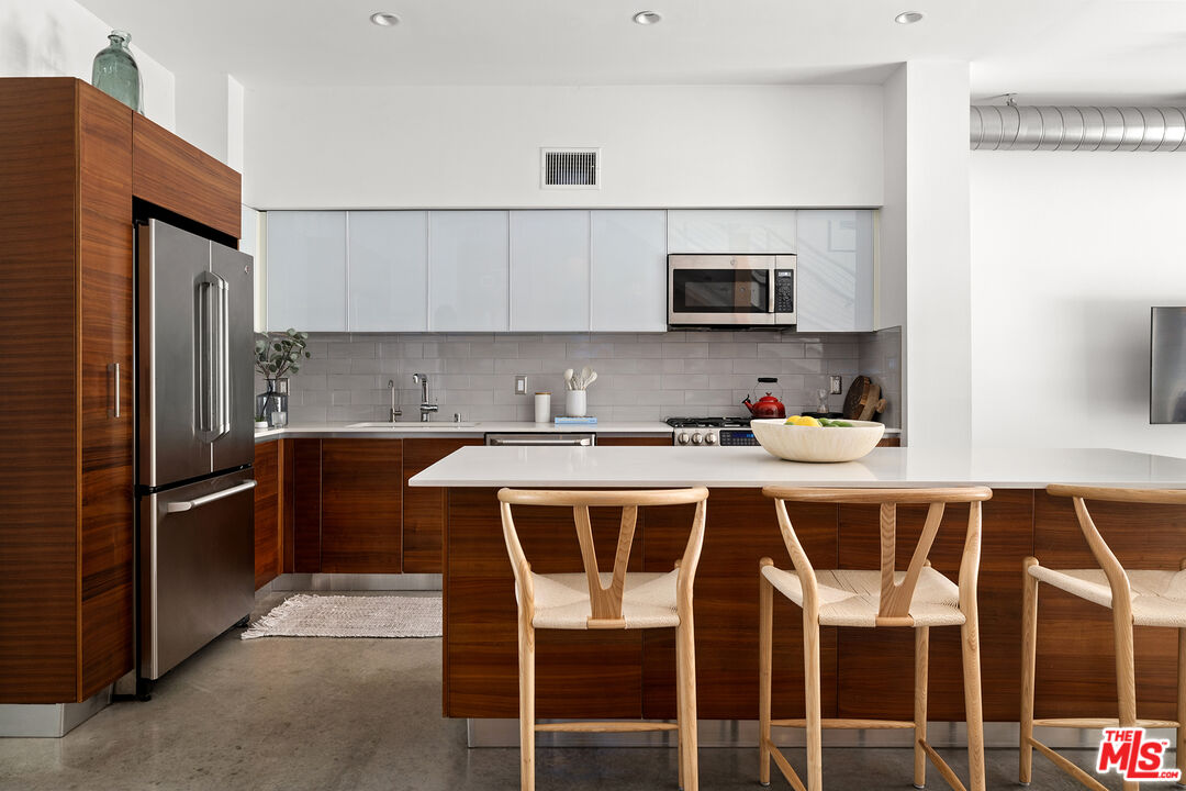 MLS #25573953 image #1