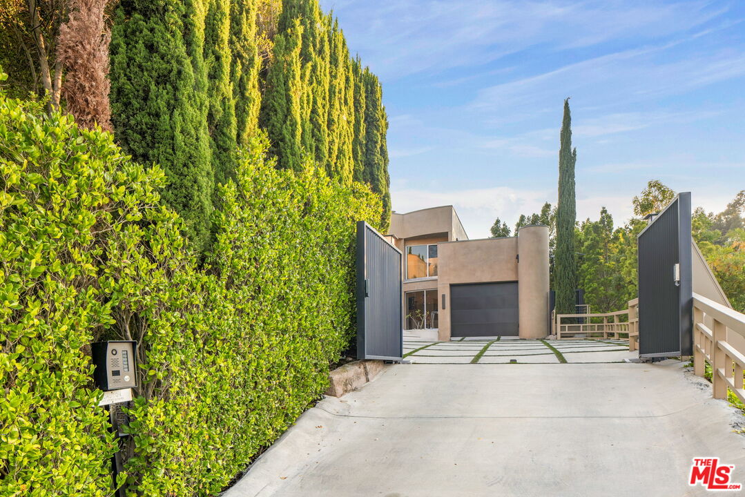 MLS #25574001 image #1