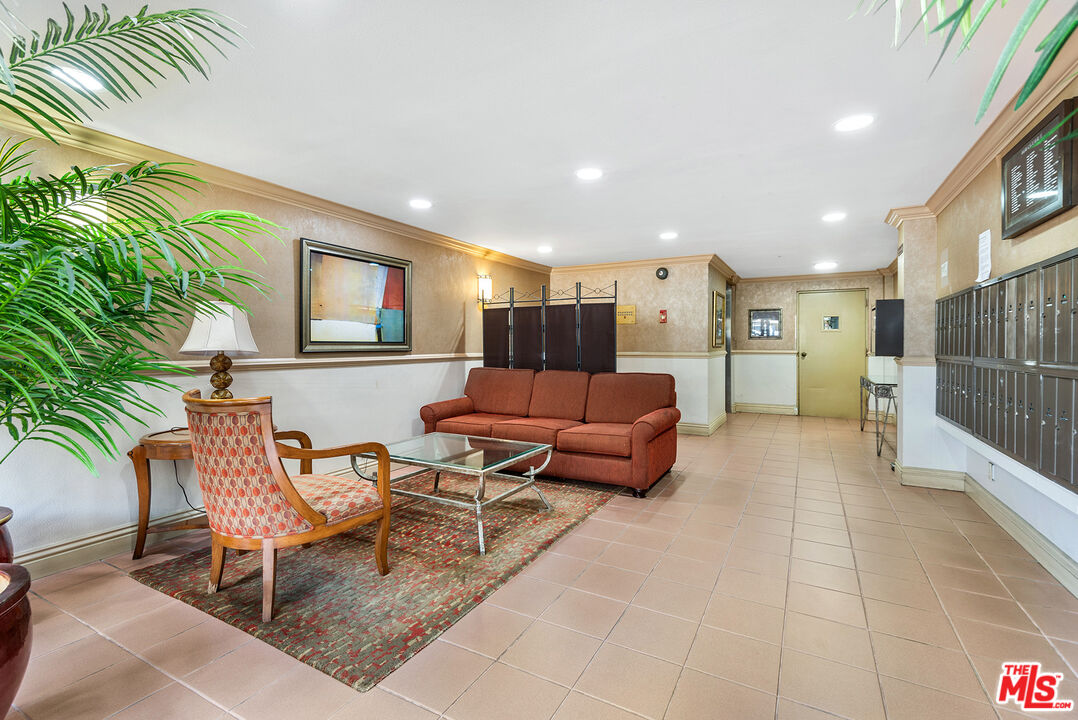 MLS #25574041 image #2