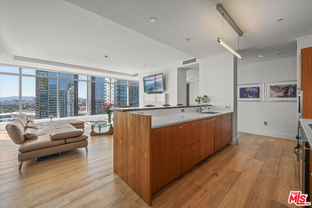 MLS #25574113 image #10