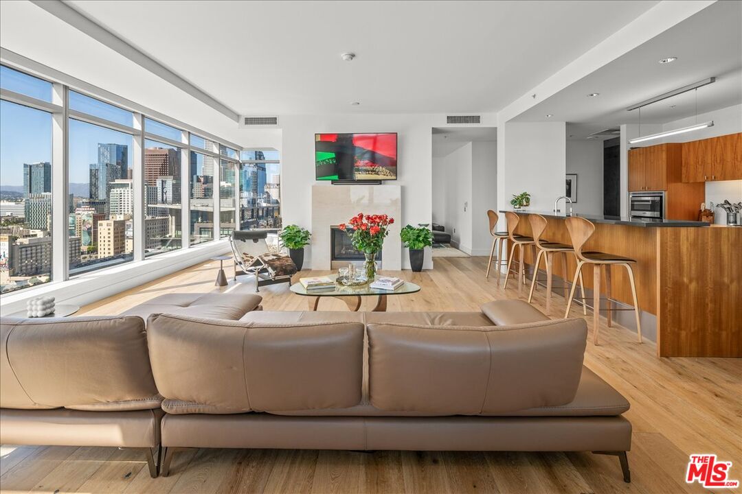 MLS #25574113 image #0