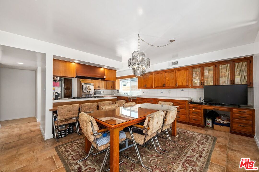 MLS #25574445 image #20