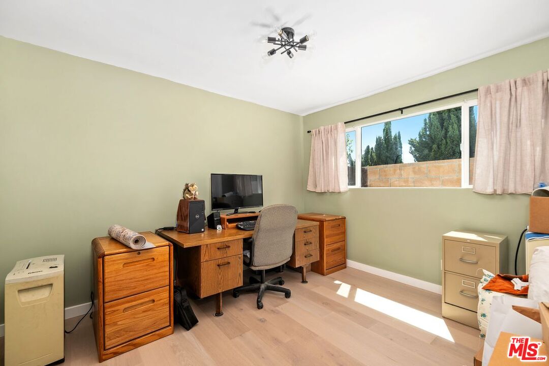 MLS #25574445 image #21