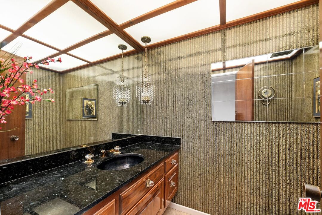 MLS #25574445 image #23