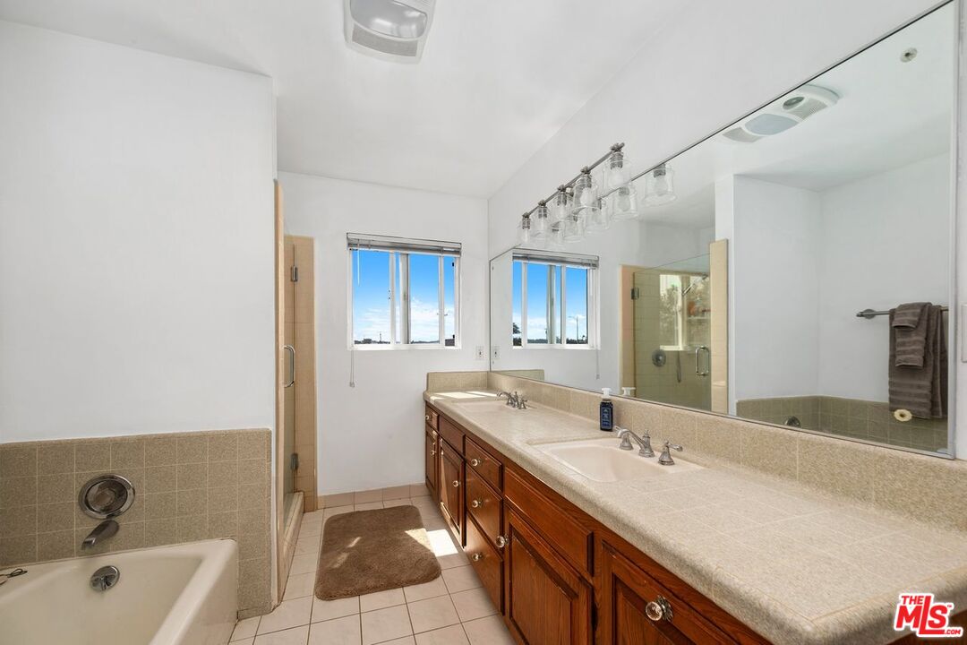 MLS #25574445 image #25