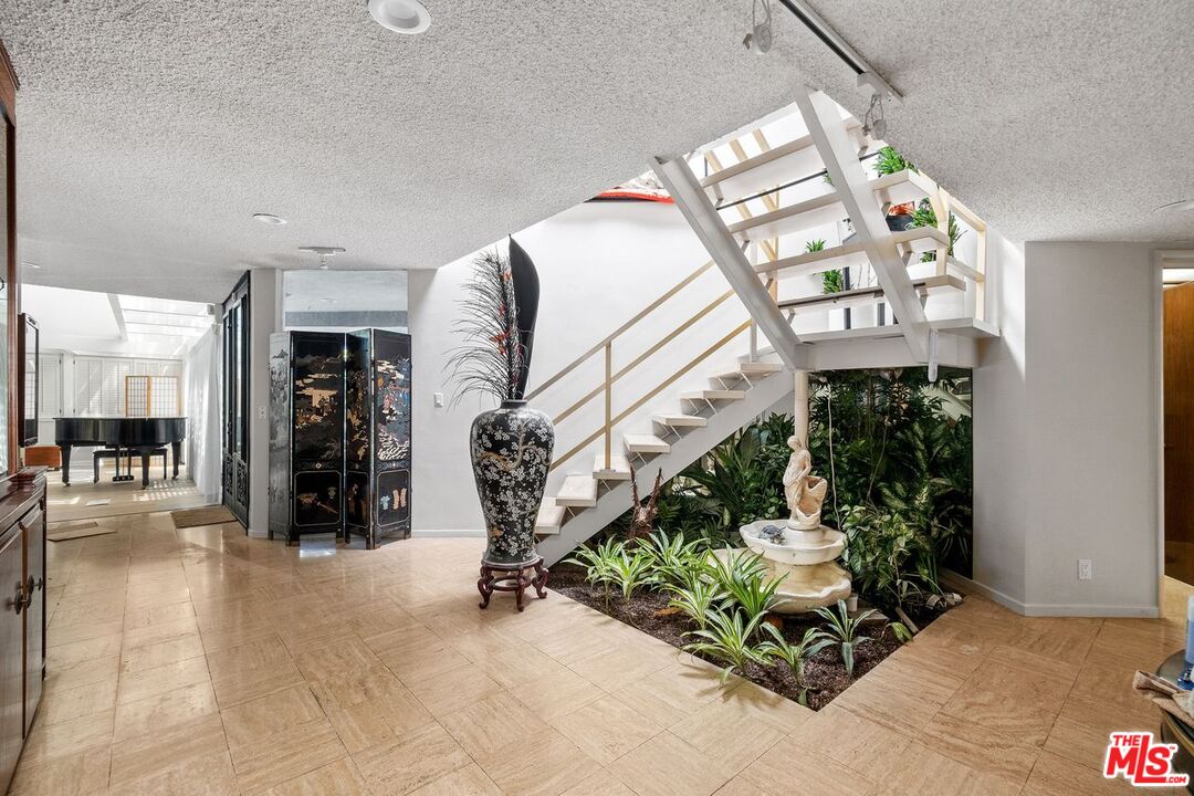 MLS #25574445 image #35