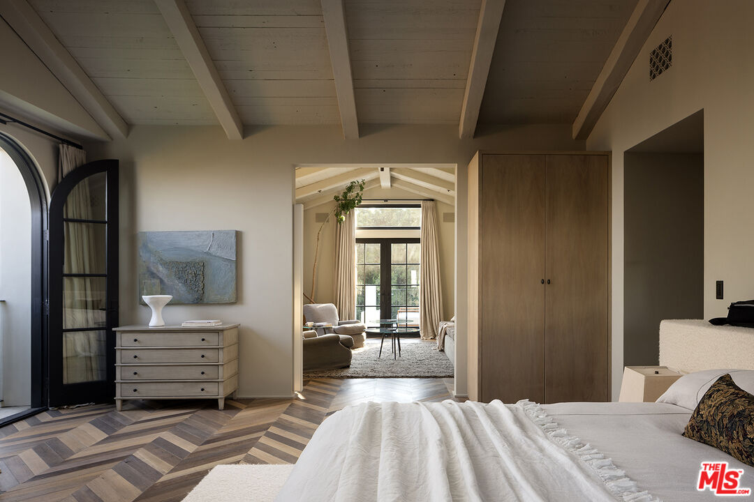 MLS #25574597 image #17