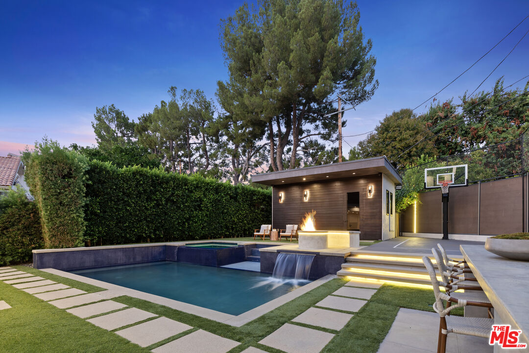 MLS #25574817 image #2