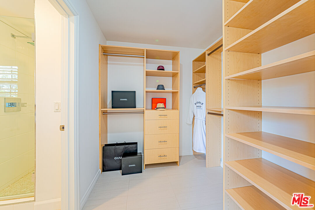 MLS #25574901 image #32