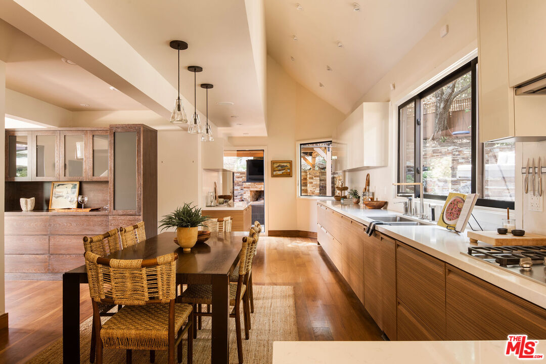 MLS #25575105 image #10